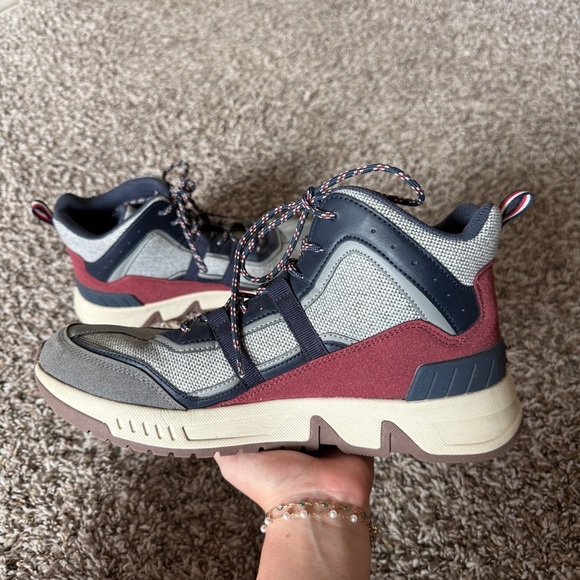 Tommy Hilfiger Boots - Picture 1 of 5